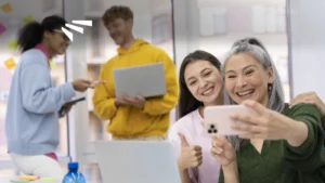 5 Ide Employee Generated Content Social Media Agency Bali Reaktan Asia Digital Cover
